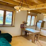 Kalinowy Sad Z Jacuzzi I Sauna Parco vacanze