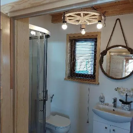 Kalinowy Sad Z Jacuzzi I Sauna Mikołajki